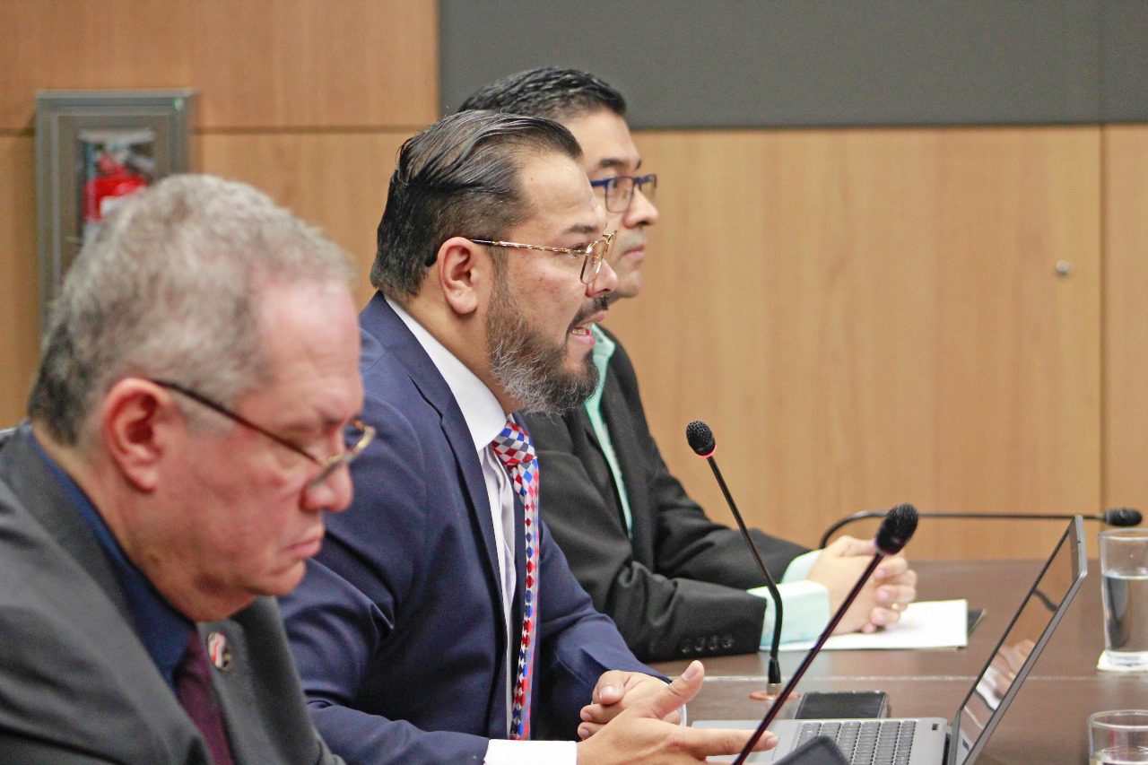 Grupo ICE Marco Acuña