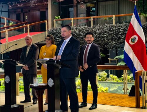 MEP impulsa la formación docente en inteligencia artificial del país con 90 mil becas