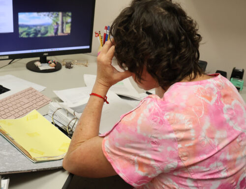 Migrañas, gastritis e insomnio: el cuerpo avisa cuando el estrés laboral enferma al trabajador