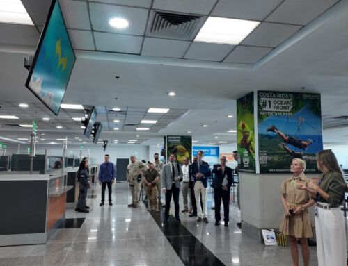 Guanacaste Aeropuerto y la Embajada de Estados Unidos refuerzan esfuerzos para promover un turismo seguro