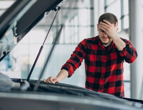 Su carro también habla: los sonidos que nunca debería ignorar