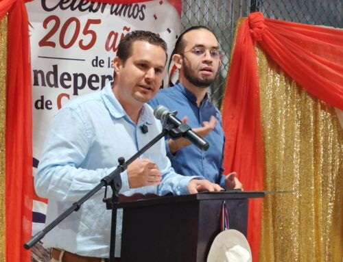Inder fortalece centros educativos rurales con equipos y herramientas tecnológicas 