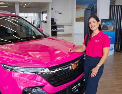 Campaña ‘Un Mensaje Rosa’, de Chevrolet, renueva sillas para sala de espera de Unidad de Quimioterapia del Hospital San Juan de Dios